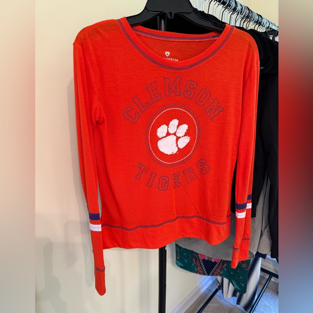 Colosseum Women's Clemson Long Sleeve Tee *GREAT USED CONDITION*